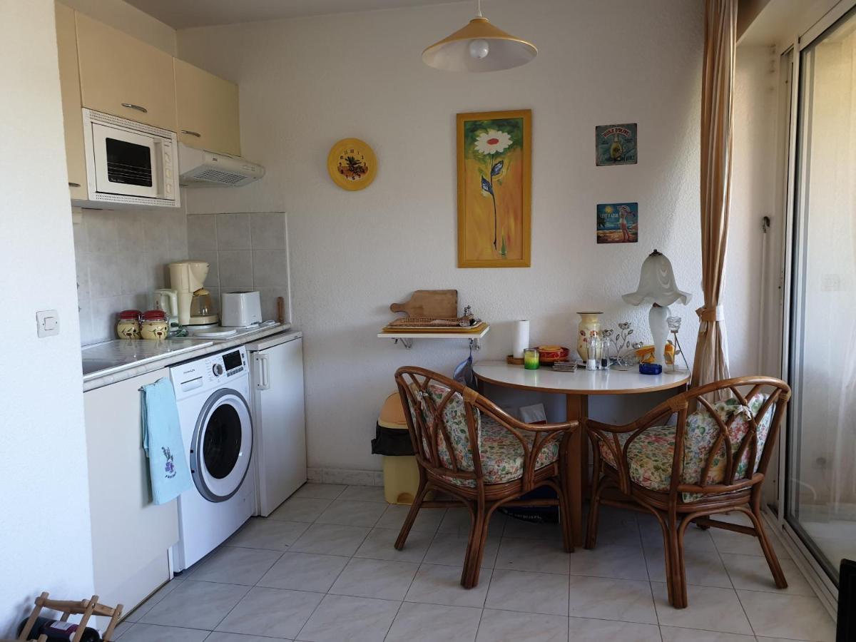 Port Frejus Studio Cabine 100M Des Plages 4 Person エクステリア 写真