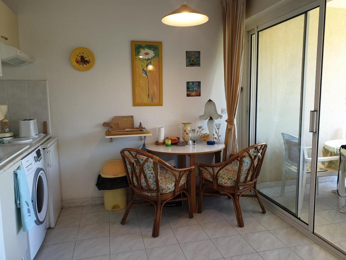 Port Frejus Studio Cabine 100M Des Plages 4 Person エクステリア 写真