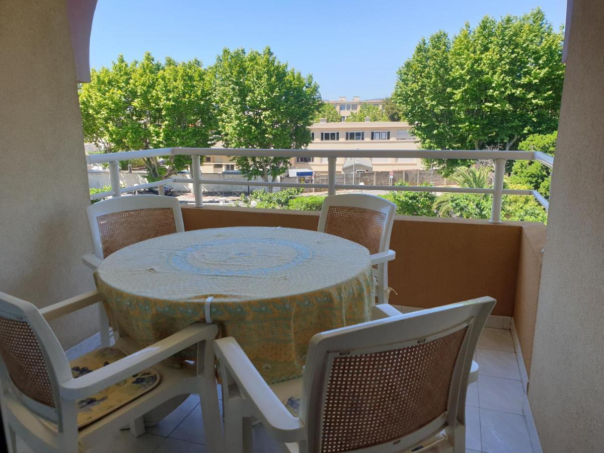 Port Frejus Studio Cabine 100M Des Plages 4 Person エクステリア 写真
